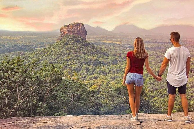 Sri Lanka private tour package 9 night 10 Day with driver+vehicle+accommodations - FAQs