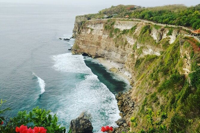 Uluwatu Sunset, Kecak Dance and Jimbaran Seafood Dinner - FAQ