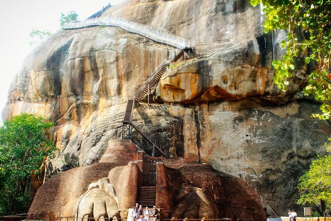 15-Day Tour in Sri Lanka with Private Driver - The High Hills of Kandy
