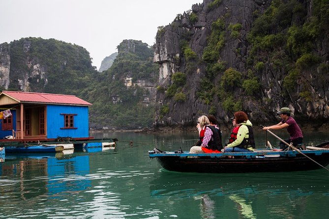 Bai Tu Long bay Deluxe cruise 2D1N: fishing villages, meals, cave, kayaking - FAQ