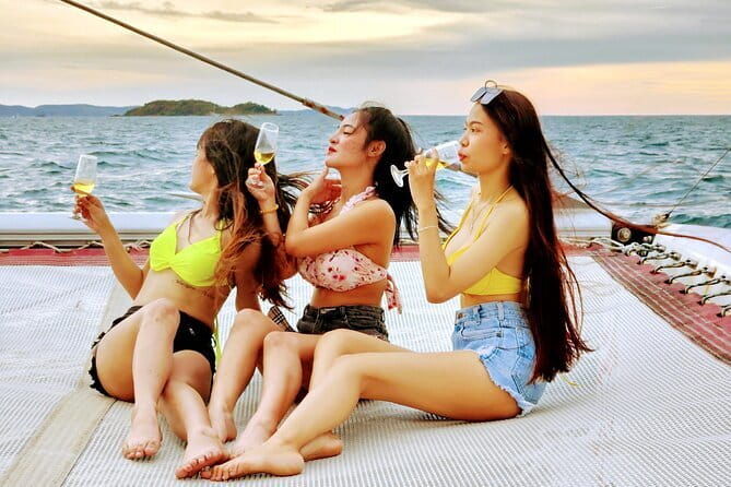 Exclusive Squid Fishing on Chic Floating Café from Pattaya - FAQ