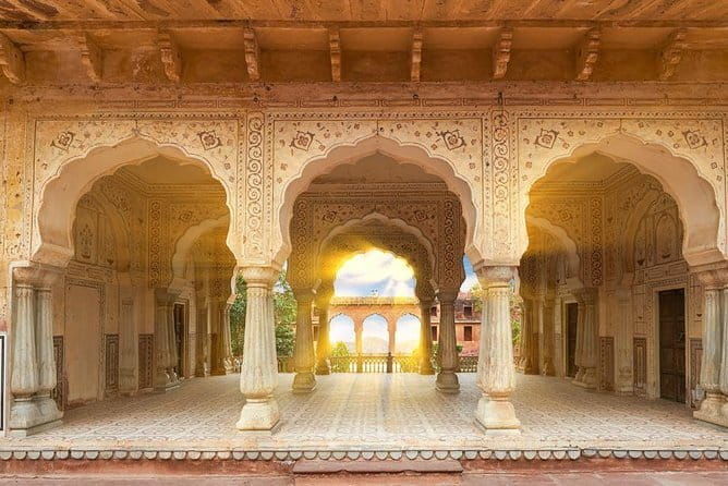Jaipur City Heritage on wheels - Possible Drawbacks