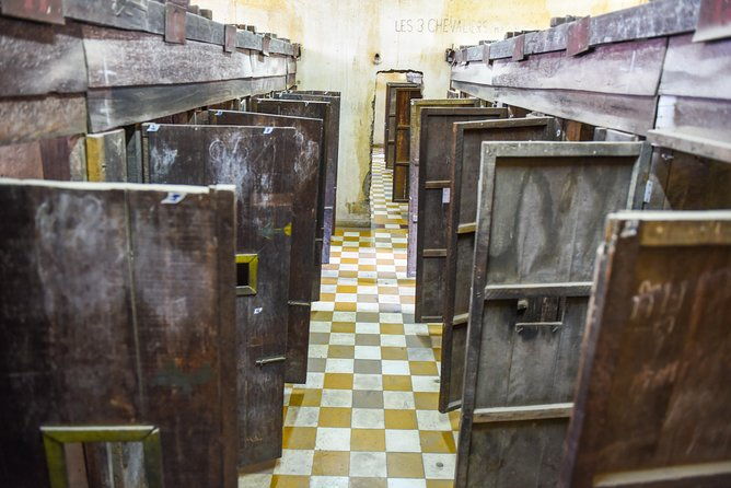 Remnants of a Khmer Rouge Era - Who Should Consider This Tour?