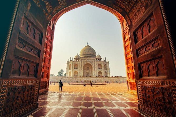 Taj Mahal, Agra Fort, Baby Taj Tour from Delhi by Superfast Train - FAQ