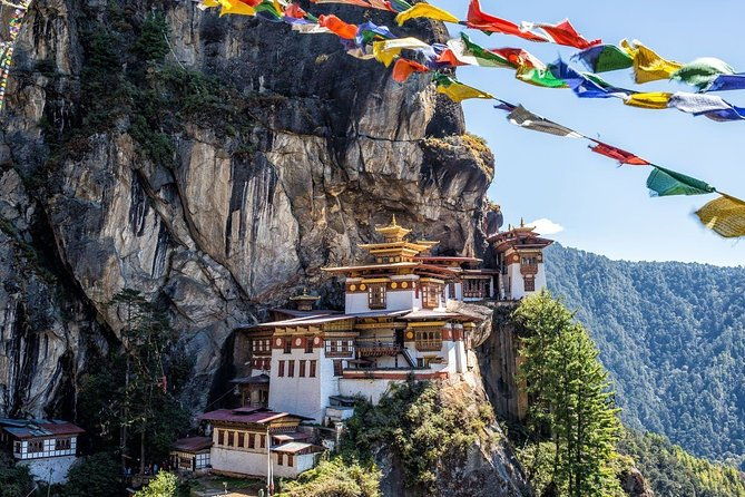 9 Days Druk-path Trek with Cultural sightseeing - Key Points