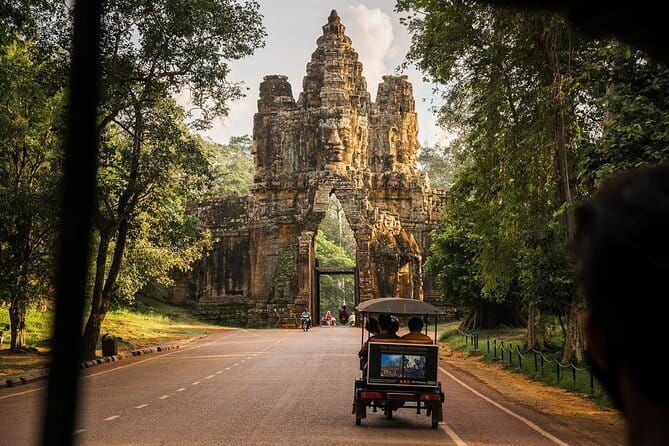 A Day Tour to Magnificent Angkor - Discover the Beauty of Angkor with a Carefully Curated Day Tour