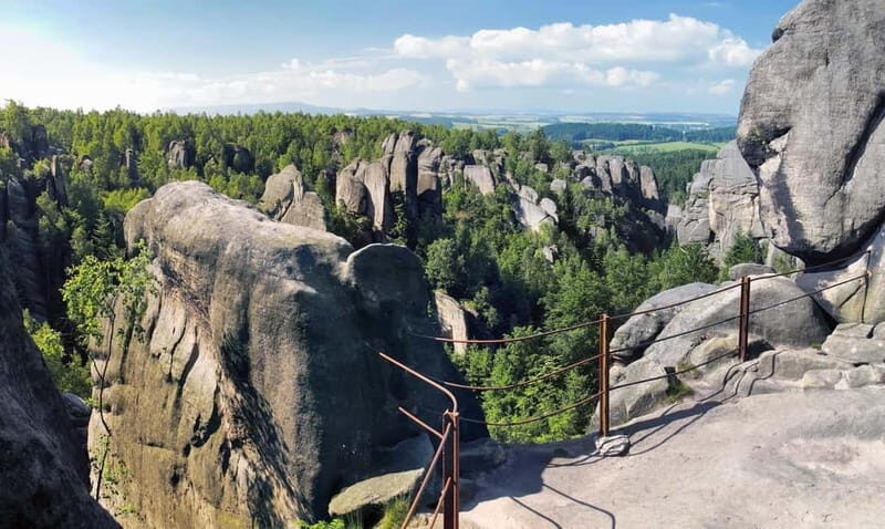 Adrpach rocks - full day tour with transfer and local food - Visit to Les Království Dam: A Picture-Perfect Landmark