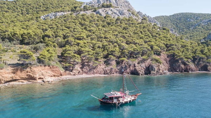 Aegina & Moni: Private Day Cruise - An In-Depth Look at the Experience