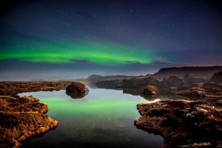 Akureyri: Northern Lights Hunt with Forest Lagoon Entry - Detailed Breakdown of the Itinerary