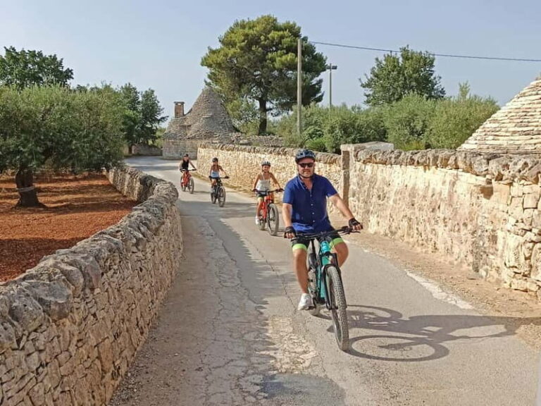Alberobello: e-bike tour through the countryside and the capital of the Trulli - Discovering Alberobello on Two Wheels: A Detailed Review