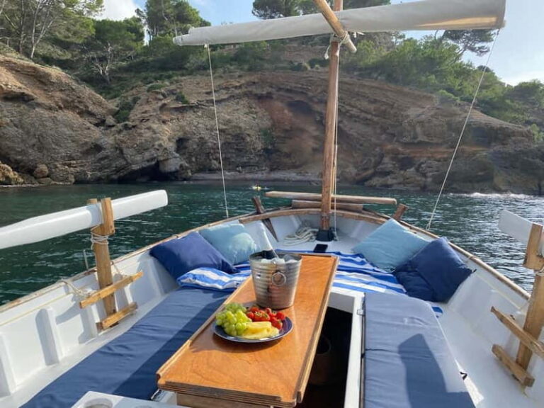 Alcudia, Private Tour: Scenic 2.5-Hour Boat Tour - What Makes This Tour Special?