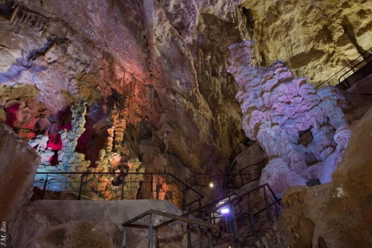 Alicante: Canelobre Caves & Busot Tour with Local Guide - Comfortable, Private Transportation