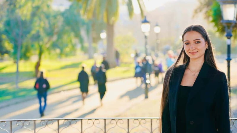 All in One! Tour+Guide+Photos in the Old Heart of Barcelona - What It Feels Like On the Tour