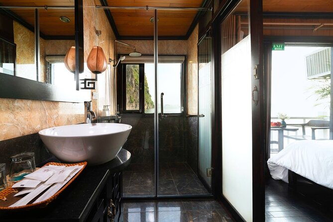 All-inclusive in Lan Ha Bay for 2Days 1 Night with many options - A Deep Dive into the 2-Day Lan Ha Bay Experience