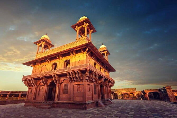 All Inclusive Taj and more sights on One day Guided Trip - A Comprehensive Look at the All-Inclusive Taj and More Sights on One Day Guided Trip  