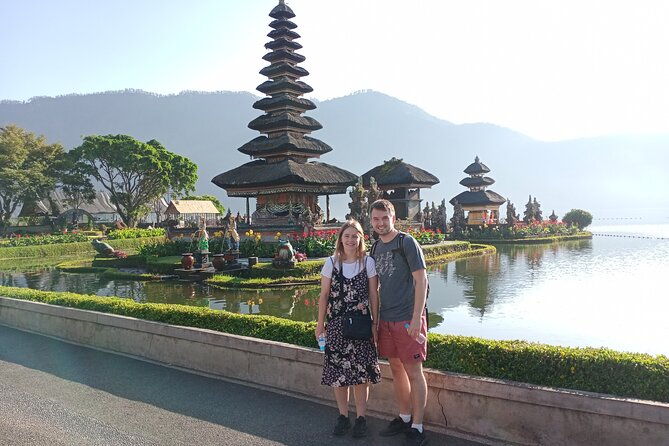 All inclusive -Tanah lot - ulundanu Beratan-jati luwih-waterfall - Key Points