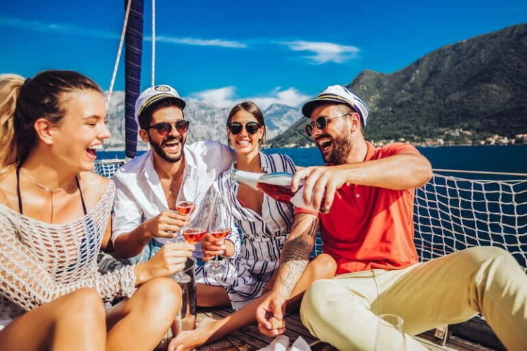 Amalfi Coast: Boat and Snorkeling Tour with Fruit & Drinks - What Sets This Tour Apart?