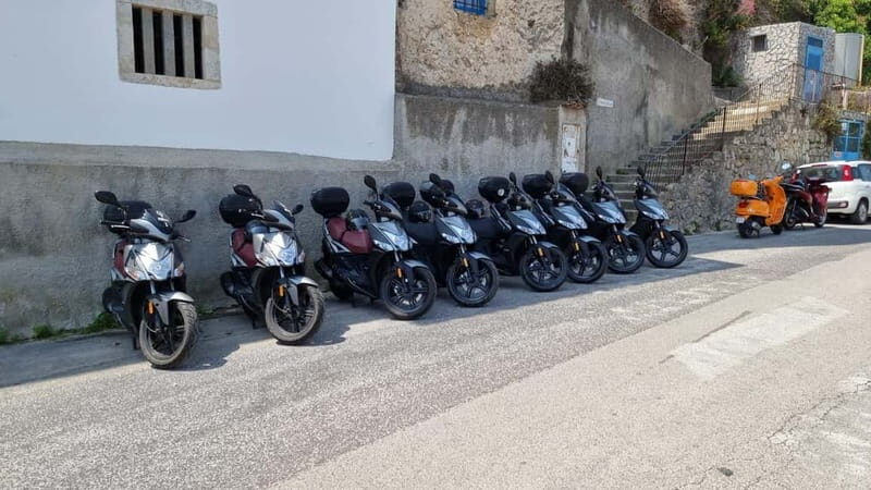 Amalfi Coast Scooter Tour: Wine & Views with Local Guide - What the Tour Offers