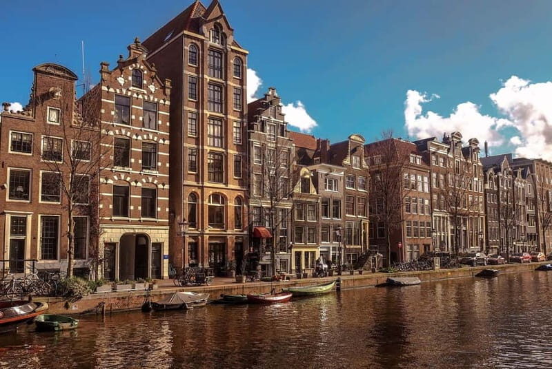 Amsterdam: Burger Dinner Canal Cruise