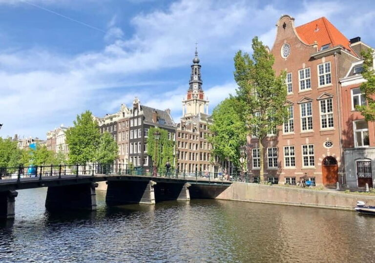 Amsterdam: German Canal Cruise with Unlimited Drinks Option - The Route and Sights: What to Expect