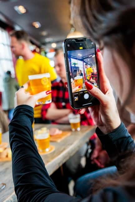 Amsterdam: Guided Craft Beer Tasting with cheese and snacks - Why This Tour Works Well