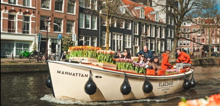 Amsterdam: Premium Tulip Boat Canal Tour - Why This Tour Works for Different Travelers