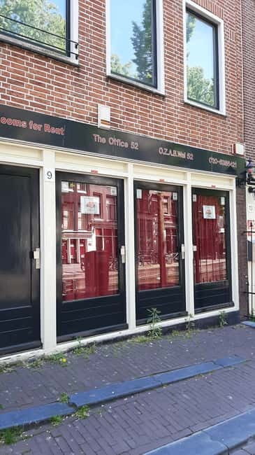 Amsterdam Red Light District Walking Tour in Italian - What’s Included and What’s Not