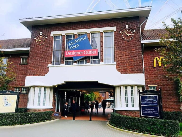 Amsterdam: Roermond Designer Outlet Shopping Day Trip - Detailed Breakdown of the Itinerary