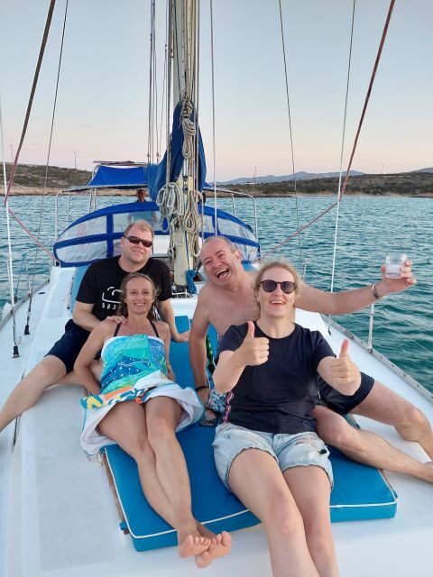 Antiparos: Private Sailing Cruise with Swim Stops and Lunch