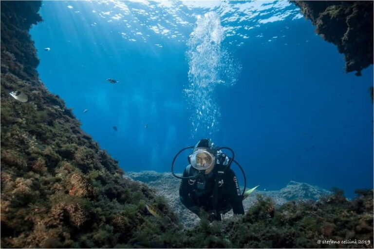 Area Marina Protetta di Tavolara:Battesimo del mare - Diving Safety and Certification