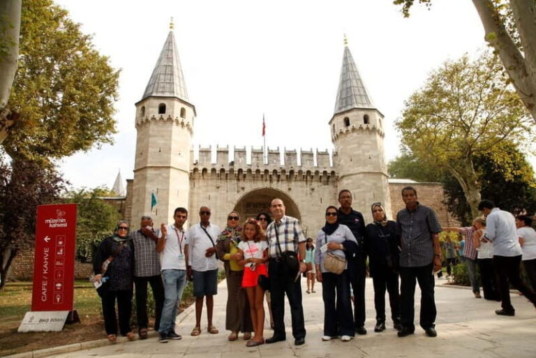 Asia Continent & Topkap Palace & Harem. Guided, Small group - An In-Depth Look at the Tour Experience