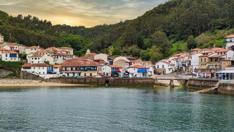 Asturias: Cider, Local lunch, Villaviciosa, Tazones, Laboral - What Makes This Tour Stand Out?