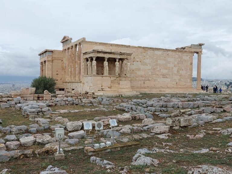 Athens: 8 hours Private Tour with local experienced driver - The Itinerary Breakdown: A Morning of Discoveries