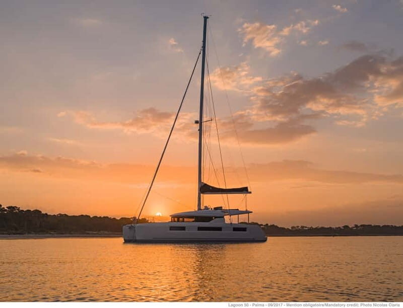 Athens: Half-Day Sunset Catamaran Cruise with Meal & Drinks