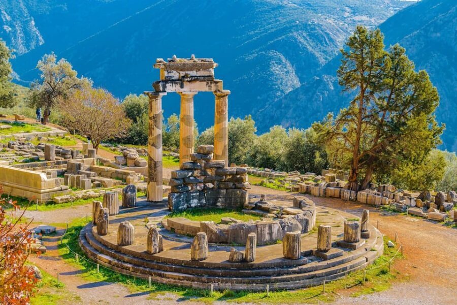 Athens: Private Tours of Delphi, Delphi Museum, and Arachova - Who Is This Tour Best Suited For?