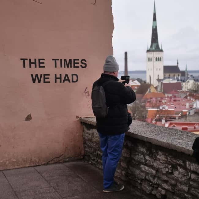 Audio Tour of the Toompea Hill (Cathedral Hill) in Tallinn - The Starting Point: Freedom Square