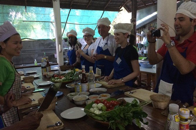 Baan Hongnual: Authentic Thai Cooking & Market Experience - Key Points
