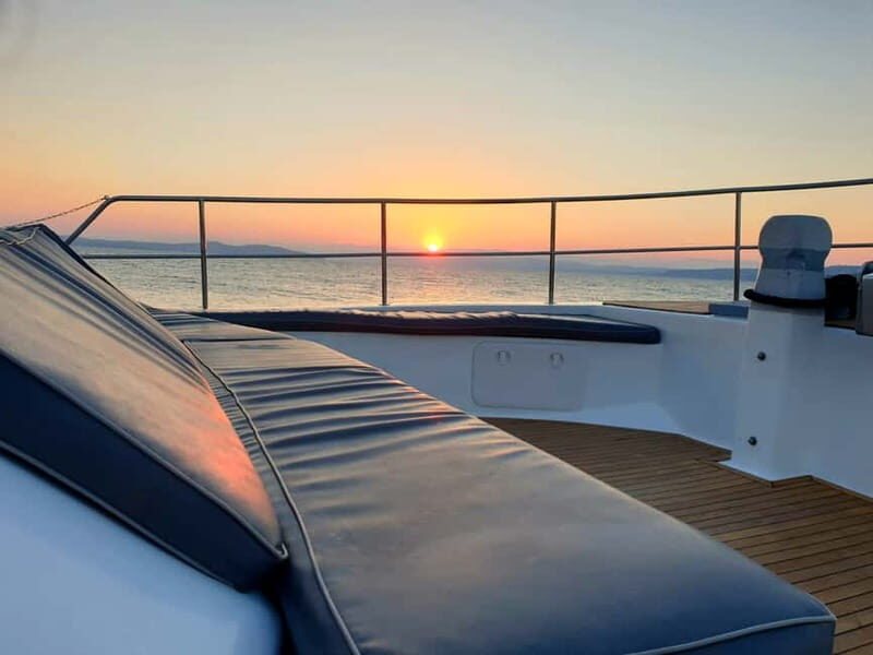 Back to the '80s Disco Cruise Ammouliani Round Tour - The Value of This Experience