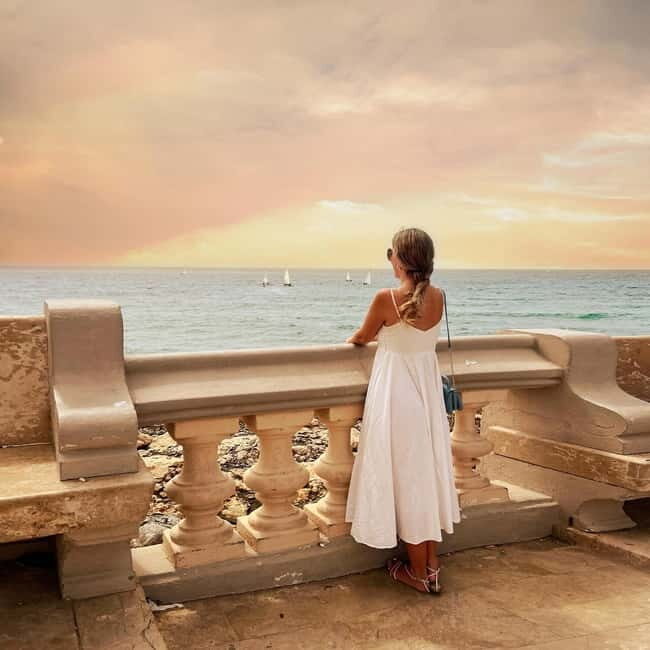 Barcelona: Beautiful Sitges Sunset Tour with Guide - Analyzing the Value