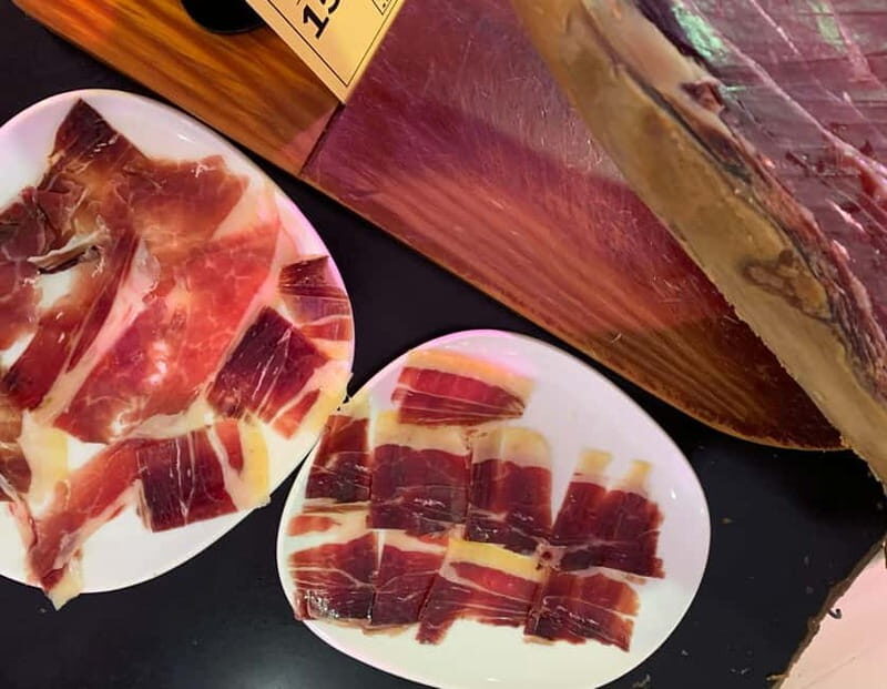 Barcelona: Delicious Food Tour and City Center Sightseeing - Who Should Consider This Tour?