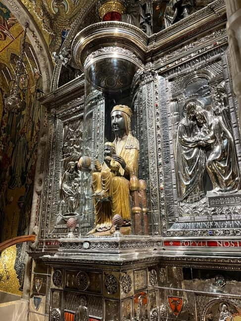 Barcelona: Montserrat Early Trip Cable Car, Abbey & Hike