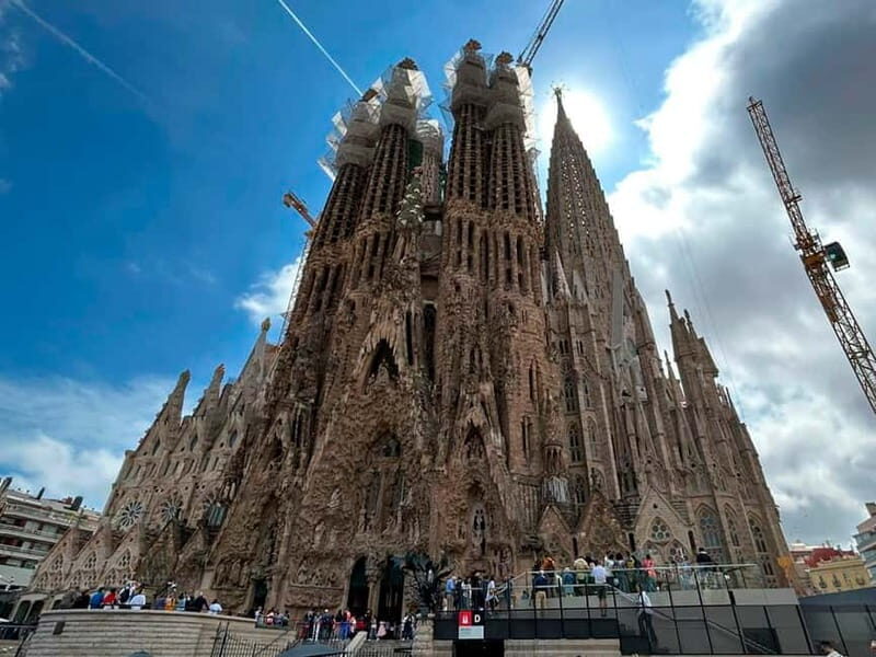 Barcelona: Private DAY TRIP Personalized City Tour - The Itinerary Breakdown