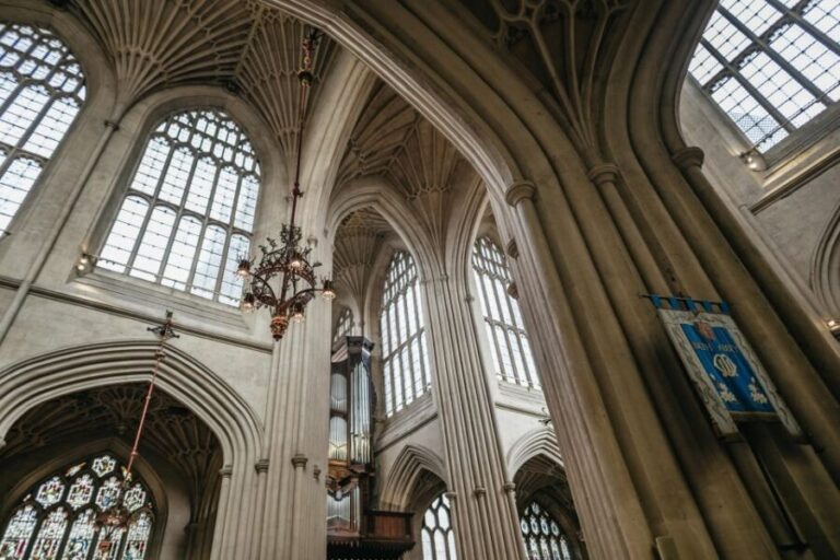 Bath: Bath Abbey and Discovery Centre Entry - Who Will Benefit Most from This Tour?