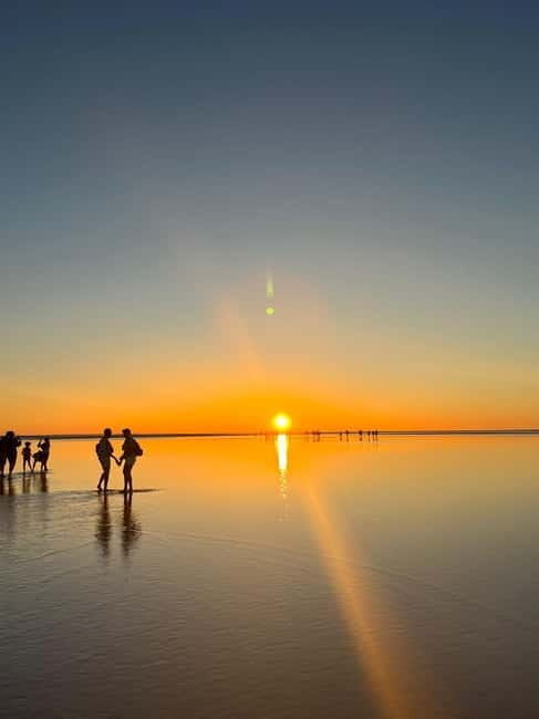 Bay of Mont Saint-Michel : Quicksands + Sunset to Dark Night - FAQ