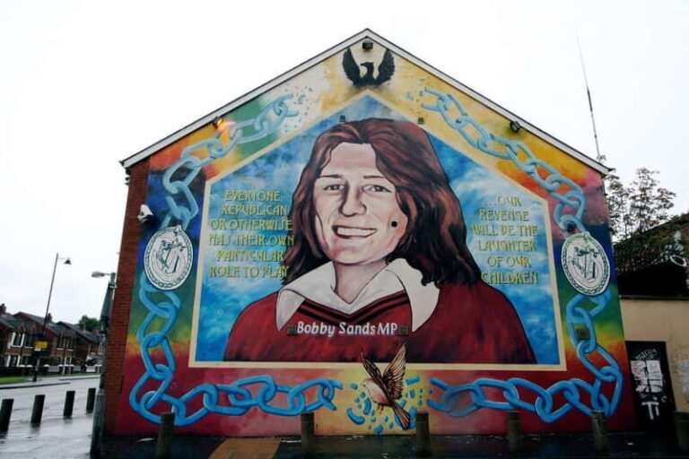 Belfast: Falls Road Troubles Tour - Exploring Belfast’s Murals and Peace Walls