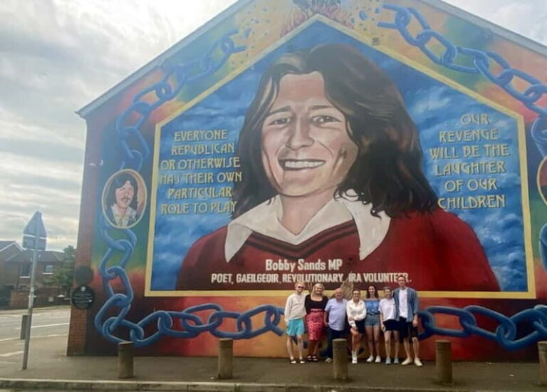 Belfast: Murals Taxi Tour - Who Will Love This Tour?