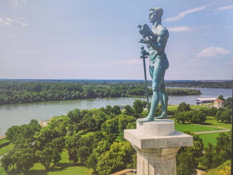 Belgrade: Guided City Tour and Kalemegdan Fortress Visit - Itinerary Breakdown