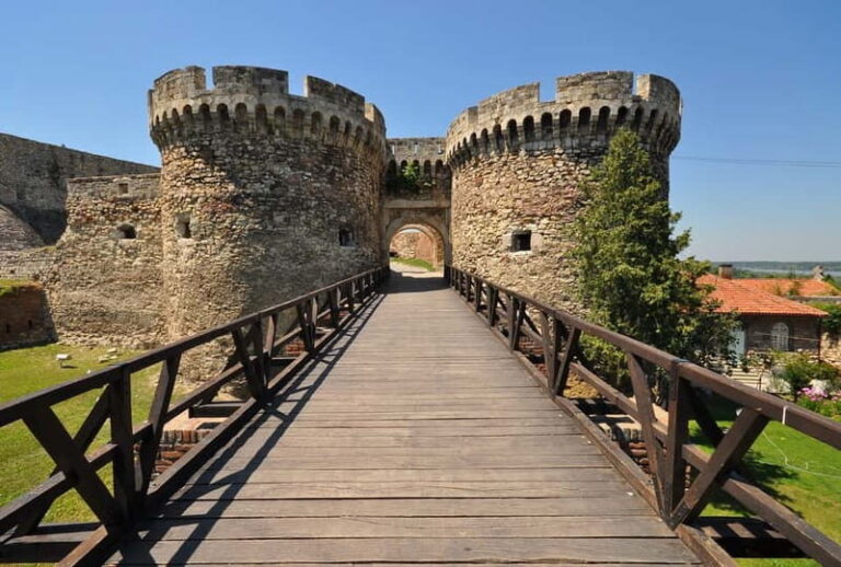 Belgrade: Private Layover Tour from Nikola Tesla Airport - The Itinerary in Detail: What to Expect