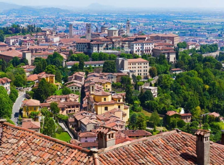 Bergamo: 2-hour Best Intro Walking Tour with a Local - What Makes This Tour Stand Out?