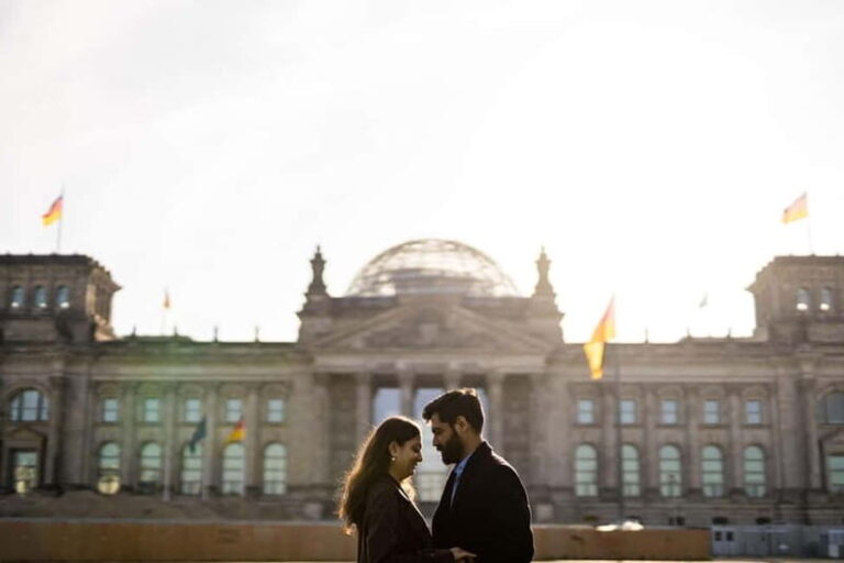 Berlin: Early Morning Private Photoshoot to avoid the Crowd - Authentic Experiences and Insider Tips